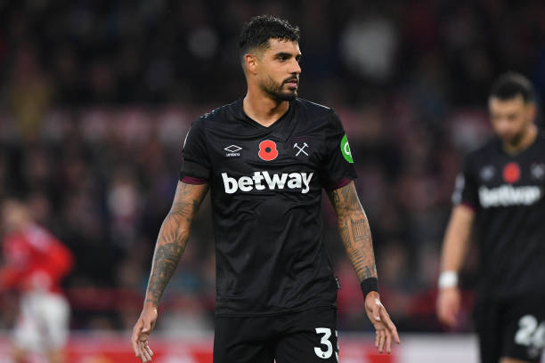 篮在赛场上 篮在赛场上